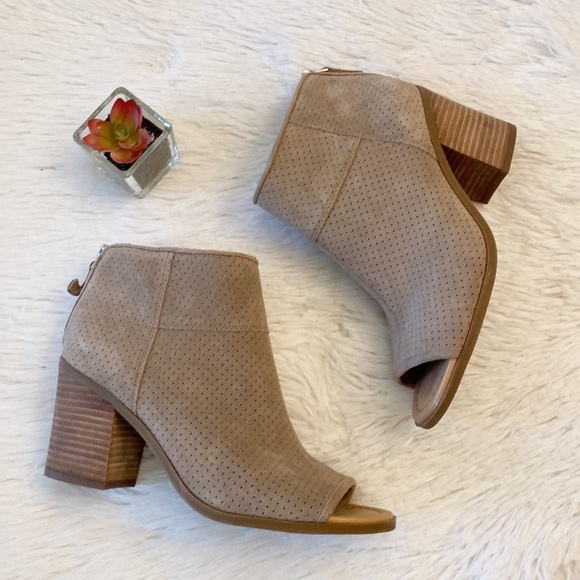 Franco Sarto | Goldie Taupe Suede Heel Peep toe ankle bootie women size 8 - Picture 4 of 7